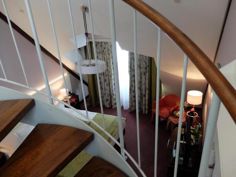 Exquisit 4* München