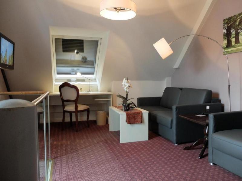 Exquisit 4* Munich